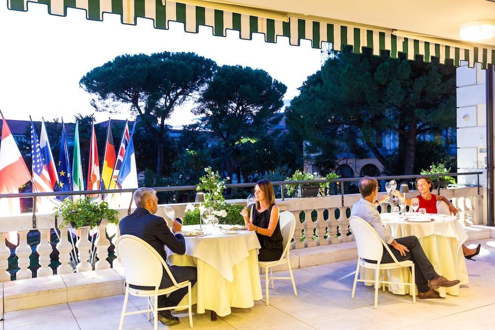 Hotel Ambassador Palace 4*