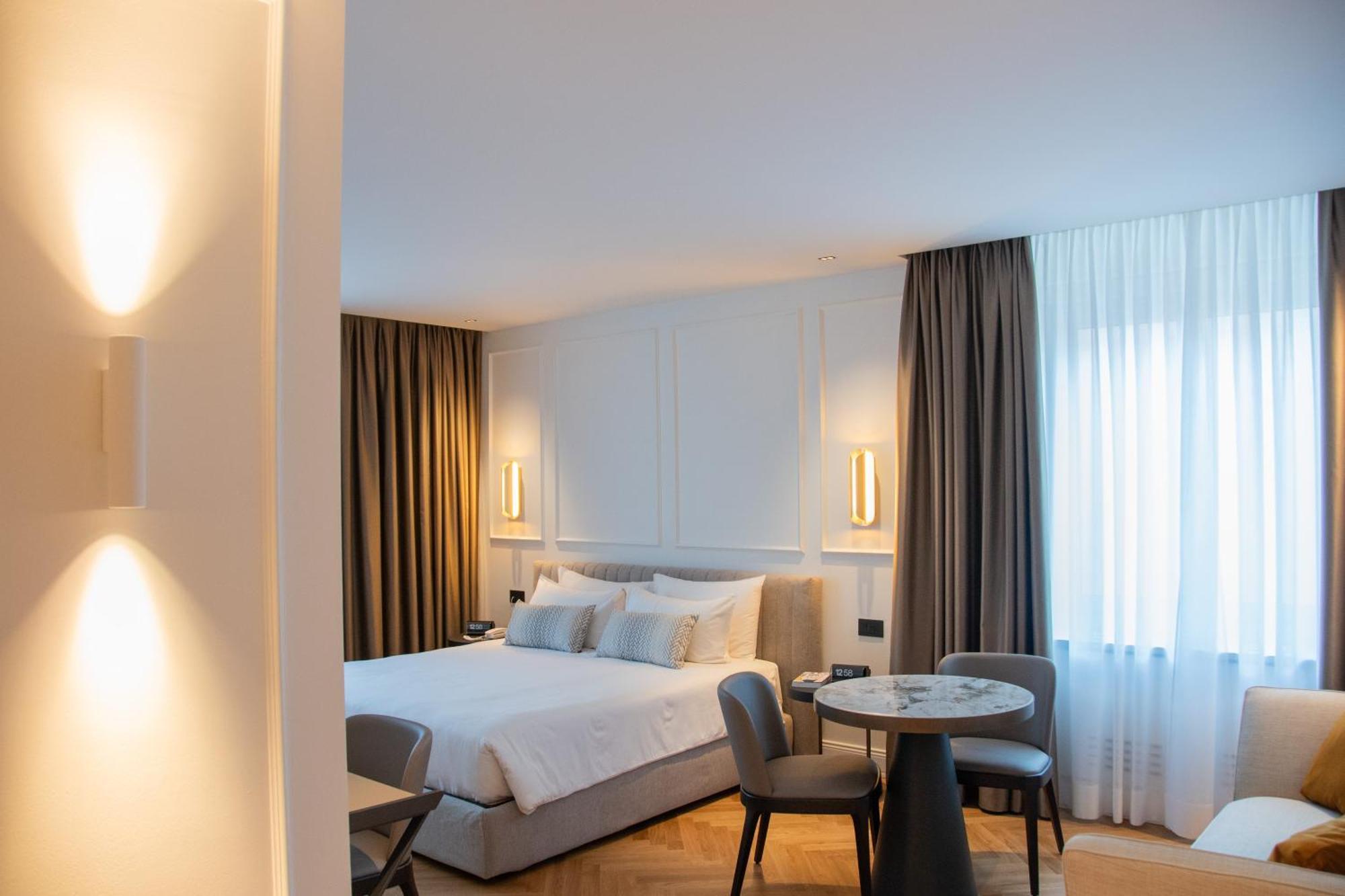 Hotel Ambassador Palace 4*