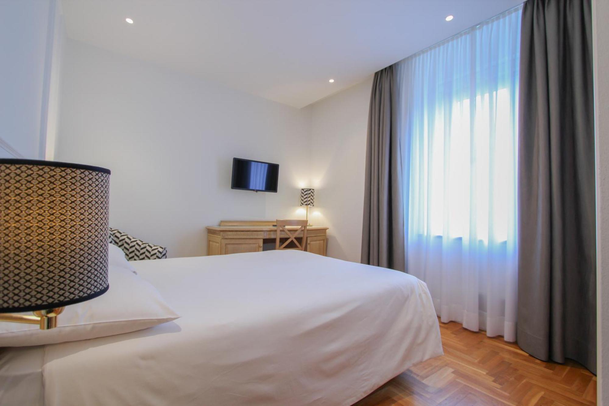 Ambassador Palace 4*